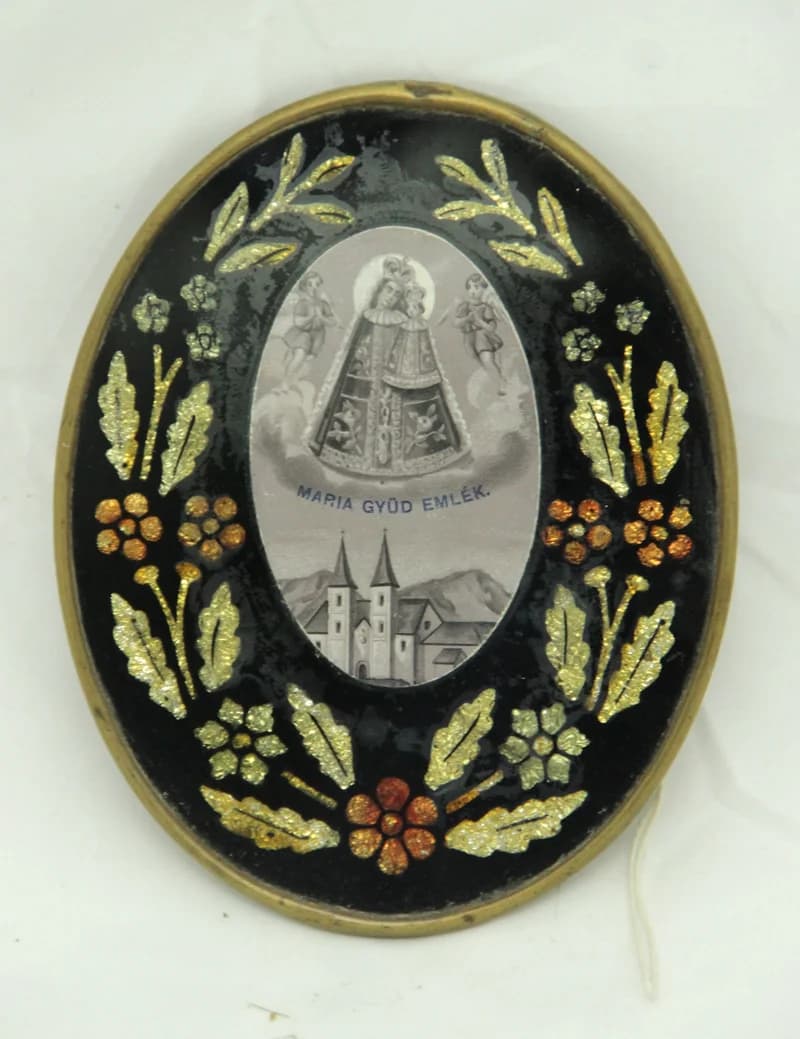 Ovális szentkép – Prágai Kisjézus a Boldogasszony karján a máriagyűdi templom felett