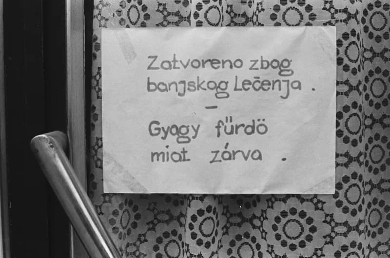 "Gyogy fürdő miat zárva"