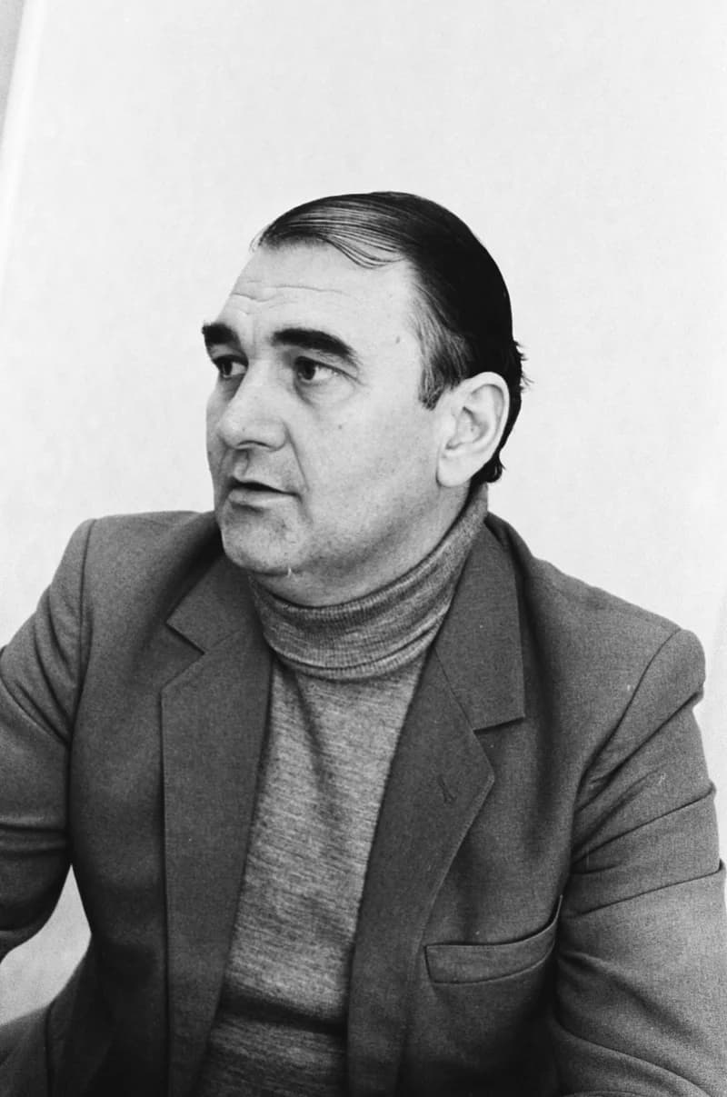 Agrouniversal - Milan Vuković