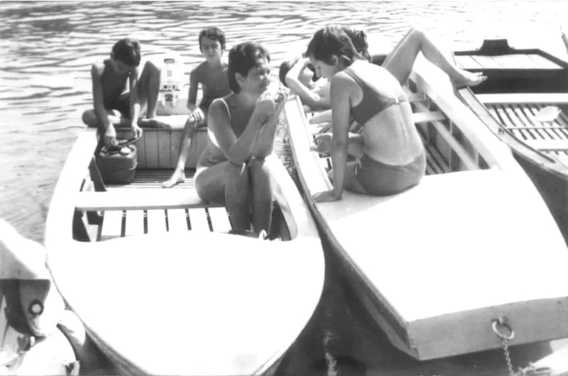 A Fehér család és barátaik a zentai Tisza-parton a "Halászcsárdánál"  