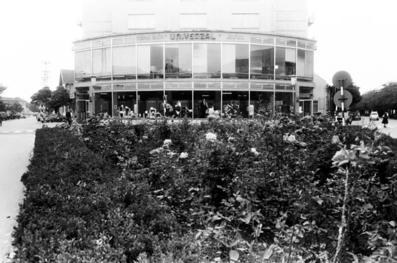 Magyarkanizsa: áruház, főutca, városháza