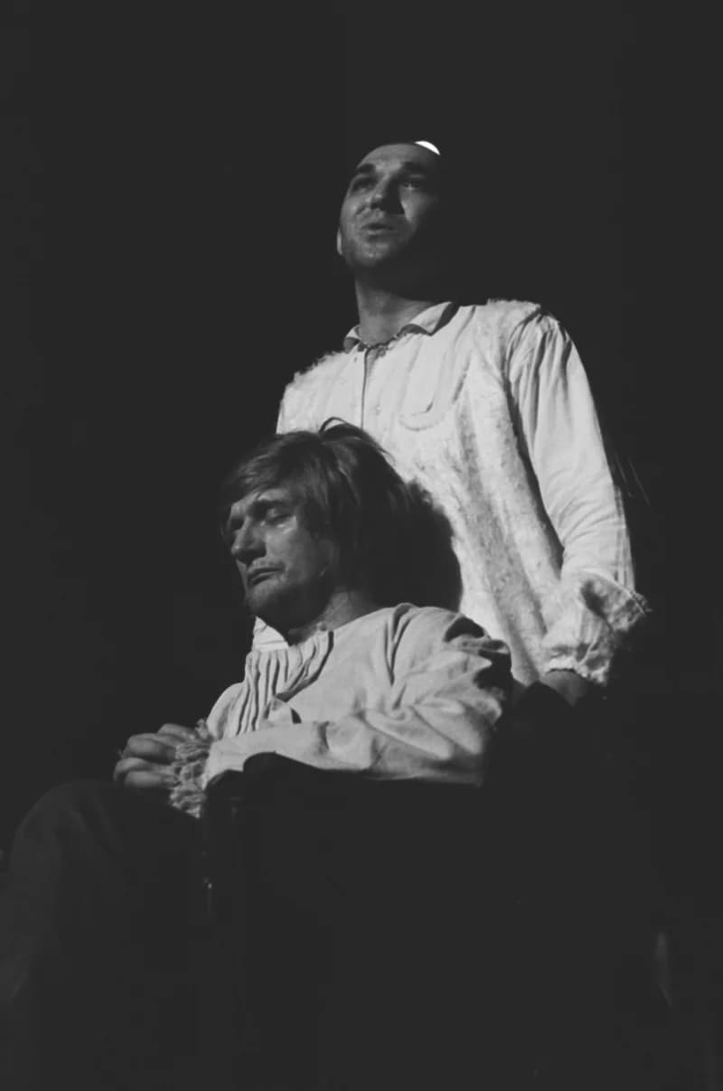 Tömöry Péter (r.), Tolnai Ottó: Paripacitrom 