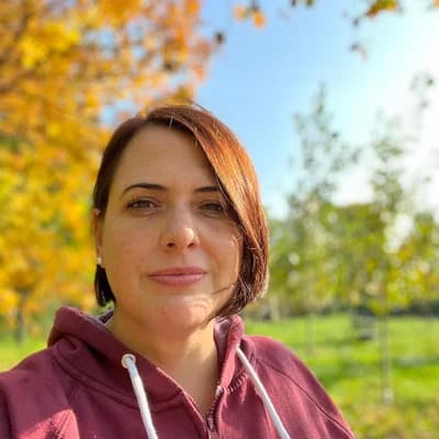 Dakos Szabó Szilvia 