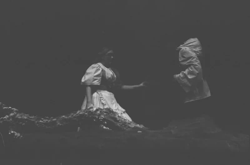 Tóth E.: A falu rossza, avagy a negyedik ablak /r.: Hernyák Gy./