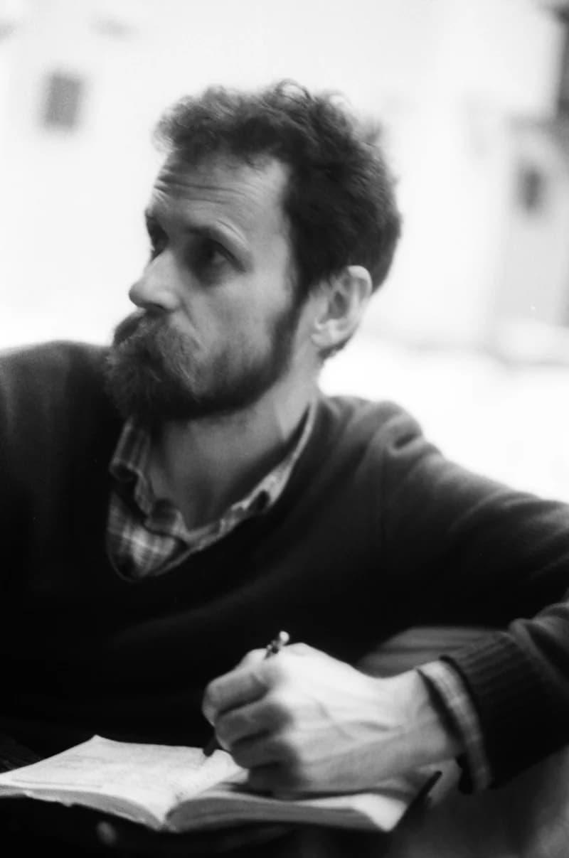 Mrozek: Ház a határon