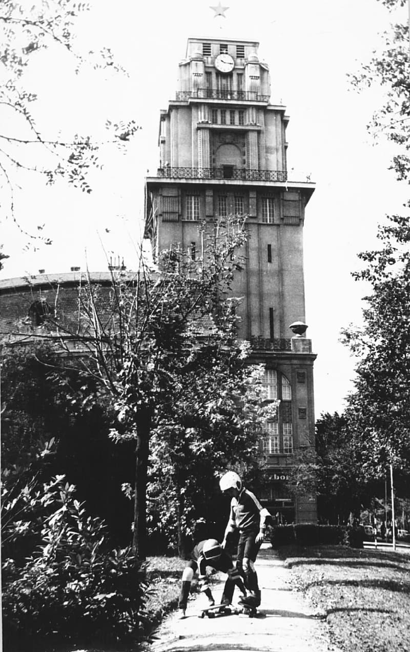 A városi park és a városháza a 70-es években