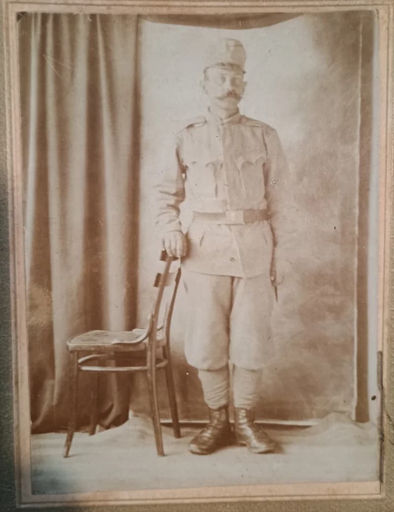 Apró József katonai fotója