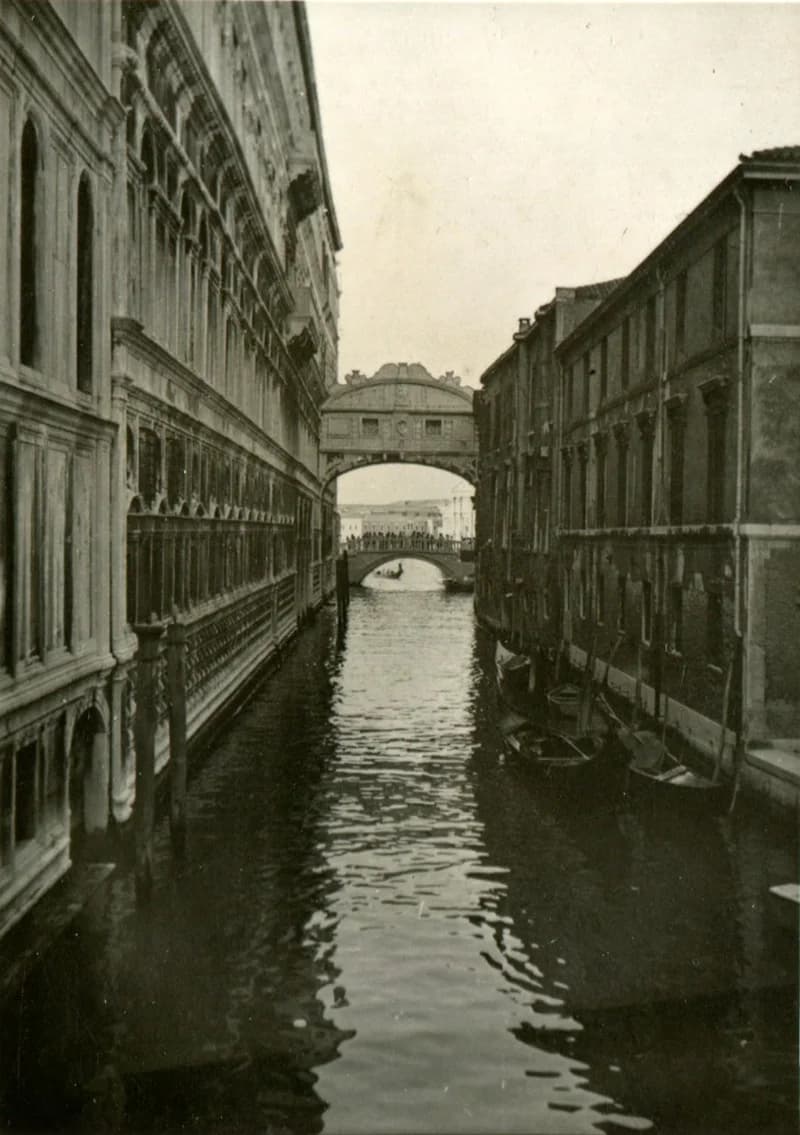 A Sóhajok hídja Velencében