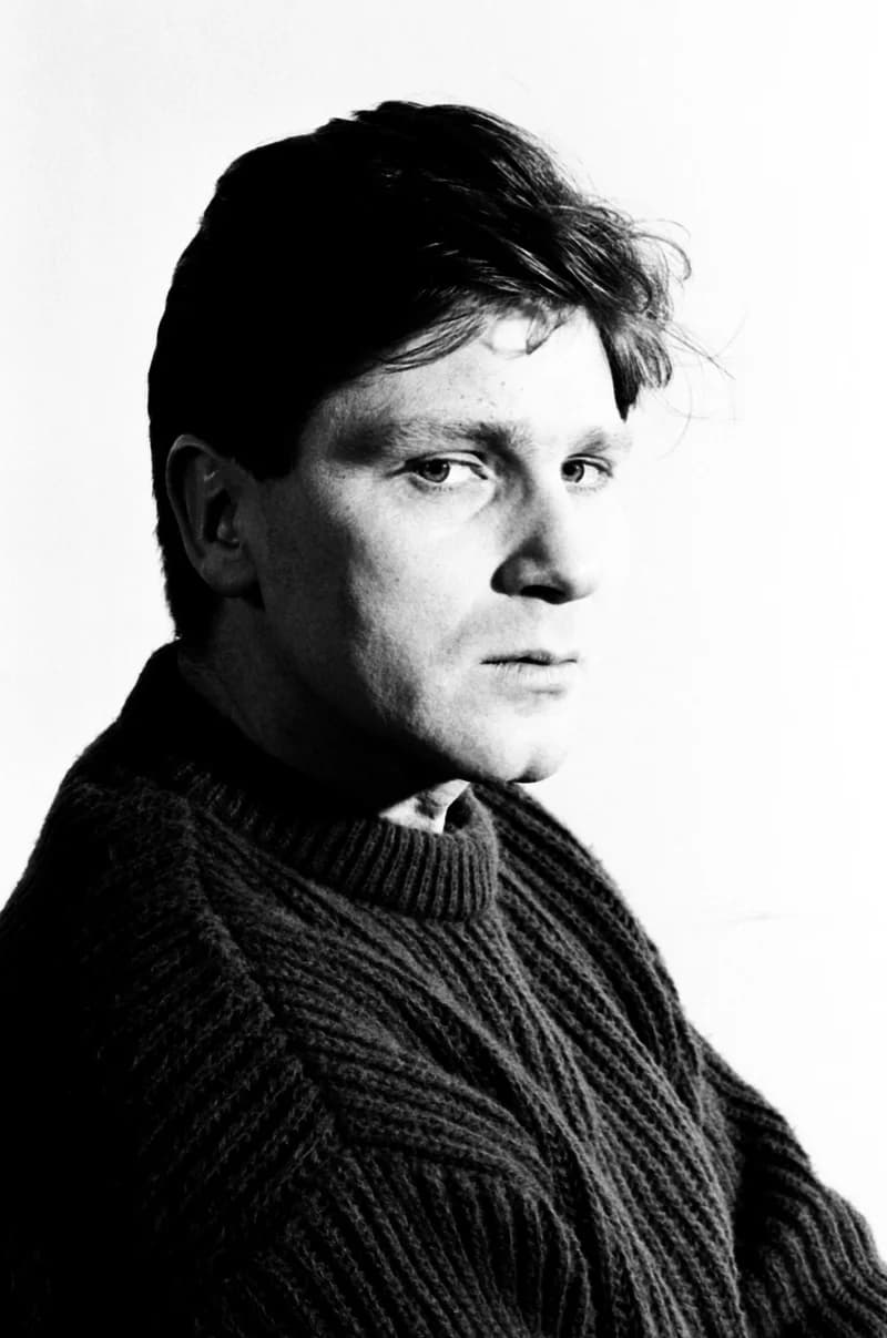 Tolnai: Izéke homokozója, Bayer II.