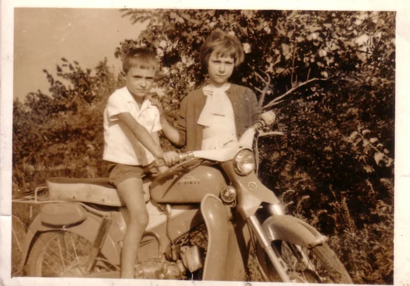 Szabó Otília és Dénes  motorral