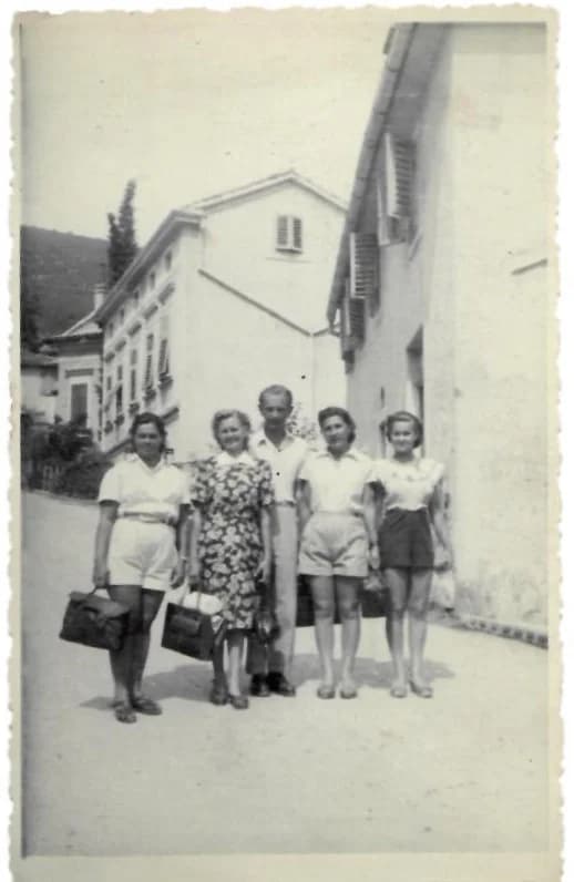 Darabos Mária Opátiában nyaral unokatestvérénél