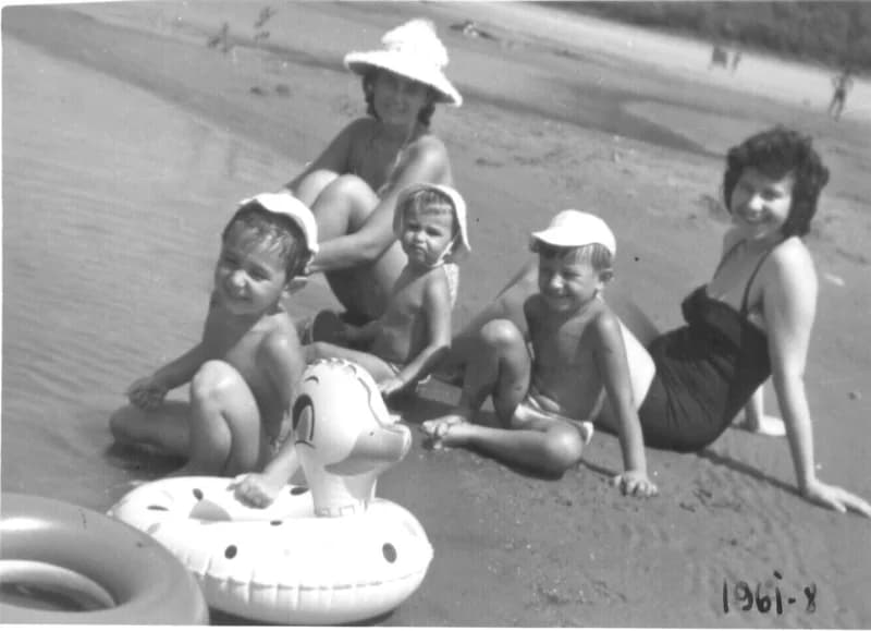 Fehér Klára szülei Supetaron