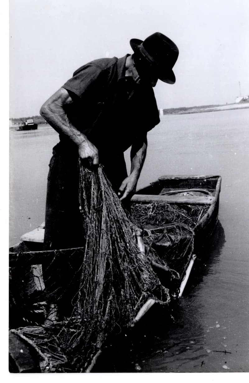 Halász munka közben