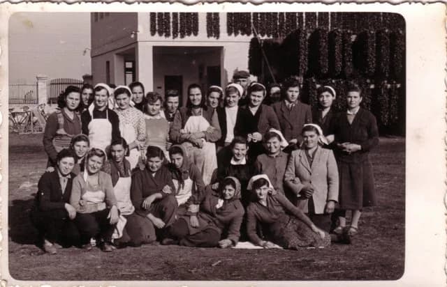 Paprikafűzők a malomban