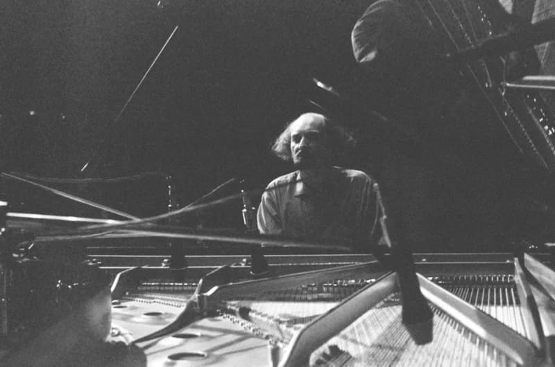 Szabados György /M-Stúdió/