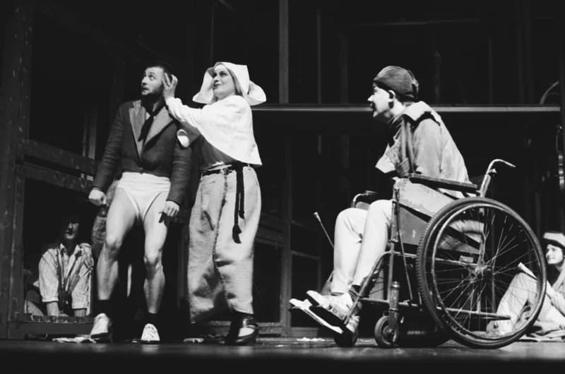 Tömöry Péter (r.), Tolnai Ottó: Paripacitrom 