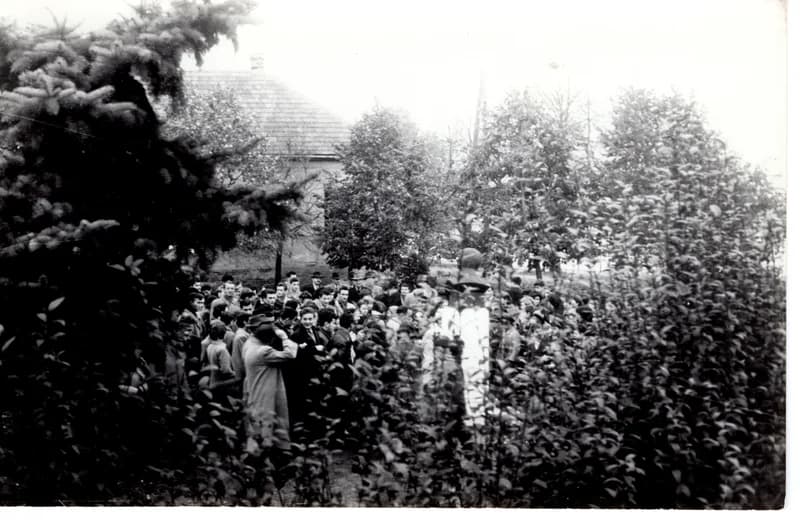 A Sremac-szobor koszorúzása