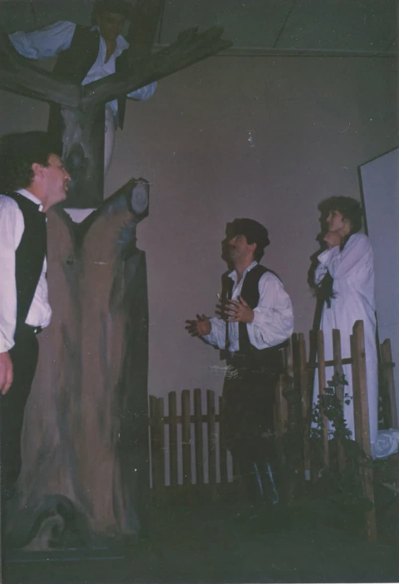 Az egyesület színjátszóinak előadása: Tamási Áron: Énekes madár