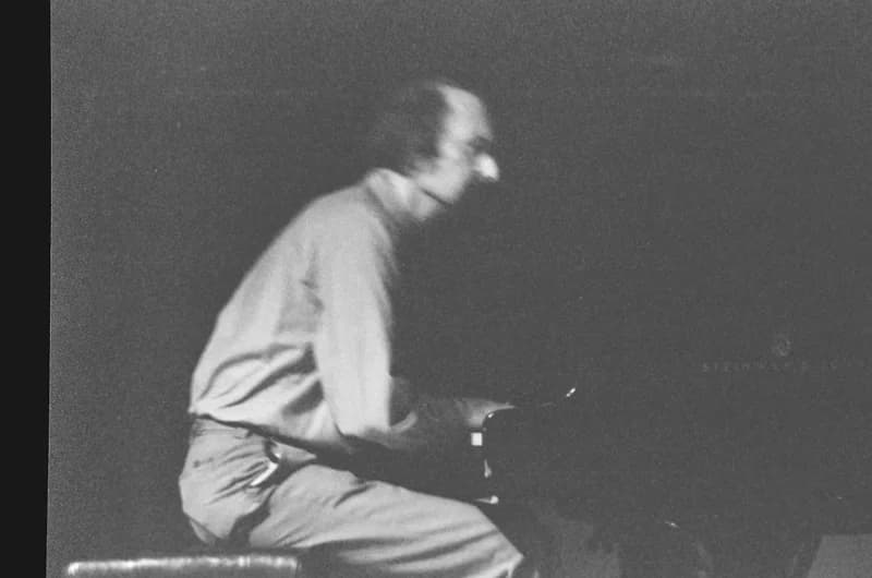 Szabados György /M-Studió/