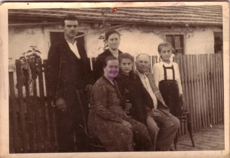 Bagi Vilmos családjával 