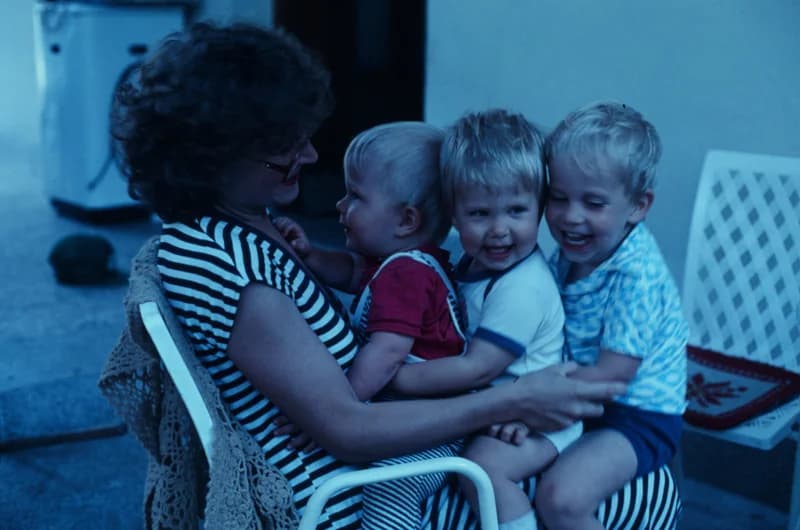 Családi fotó a tengeren