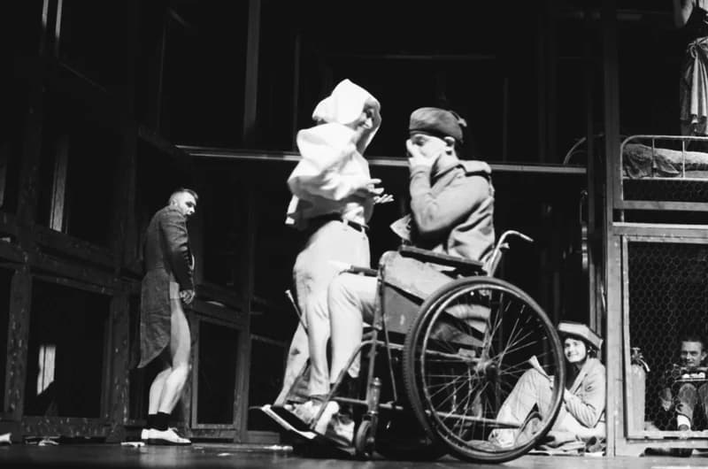 Tömöry Péter (r.), Tolnai Ottó: Paripacitrom 