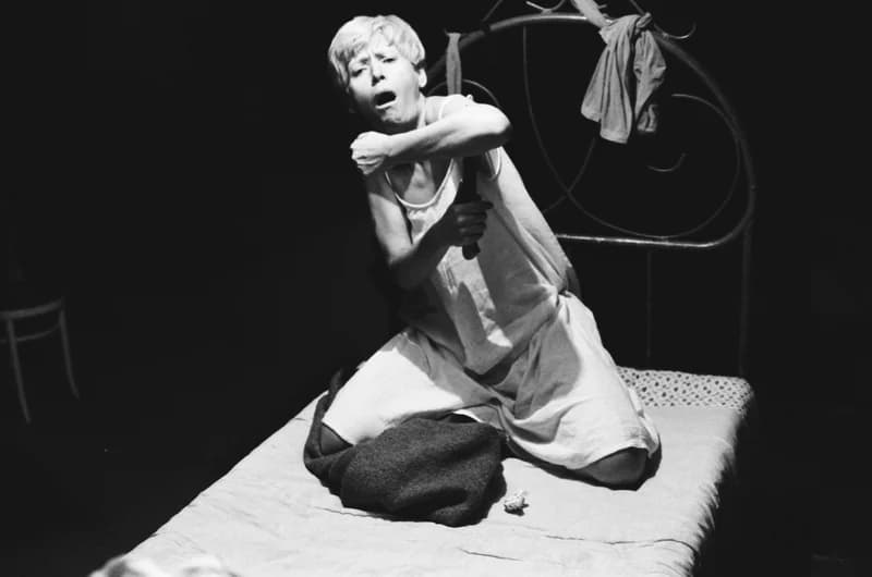 Tolnai: Izéke homokozója, Bayer II.