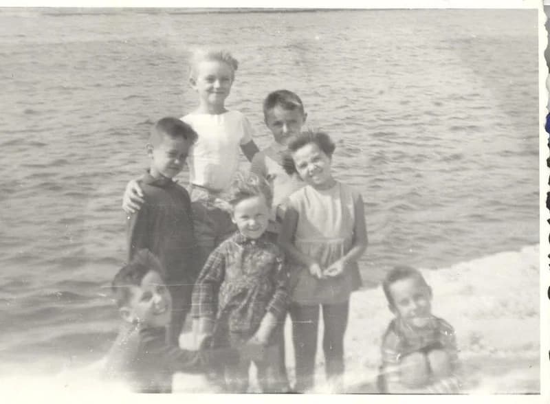 Gyerekek a tengerparton