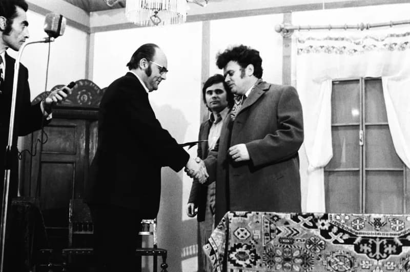 Román műkedvelő színjátszók  szemléje