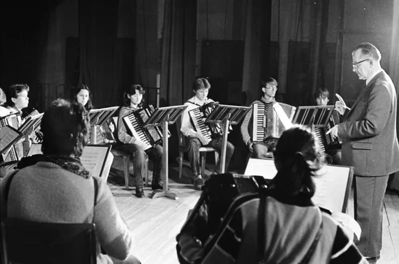 Középiskolások Művészeti Vetélkedője '82