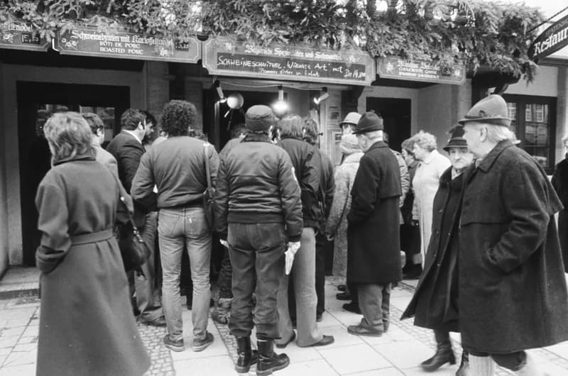 NSZK - Stuttgartban  Göncz Jánosnál