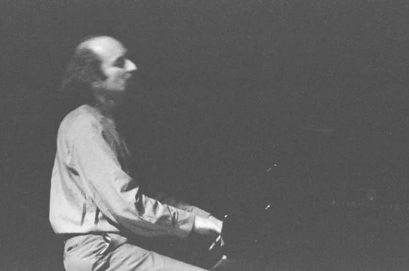 Szabados György /M-Studió/