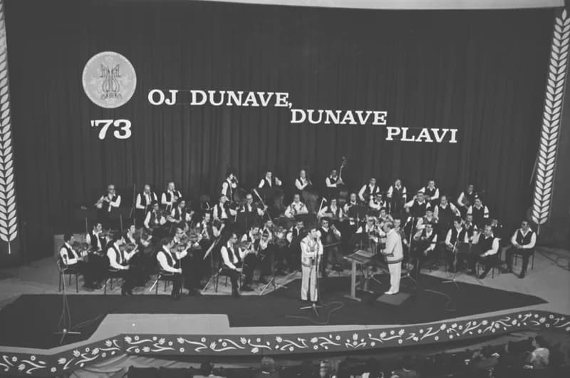 Oj Dunave, Dunave plavi