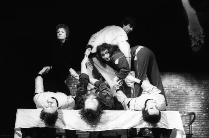 Mrozek: Ház a határon