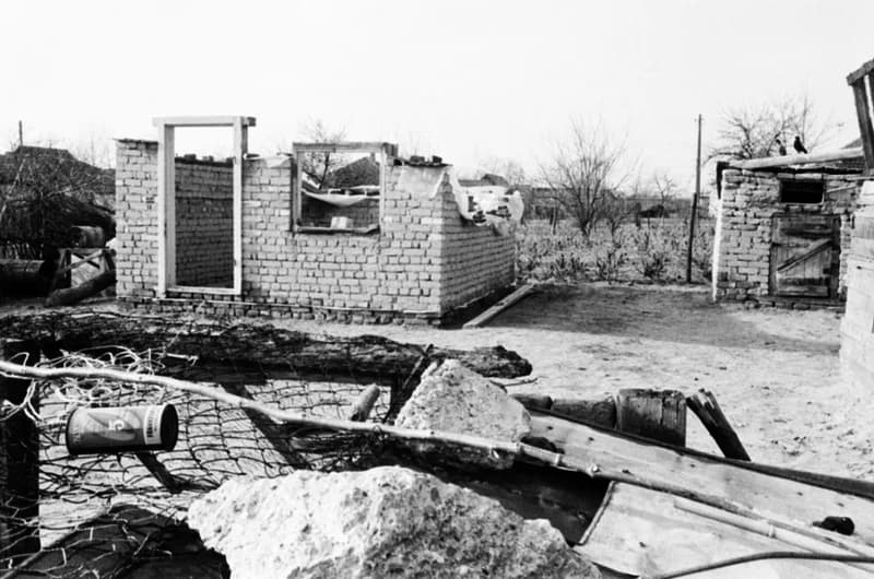 Település a Zorka gyárnál és a gyár füstje