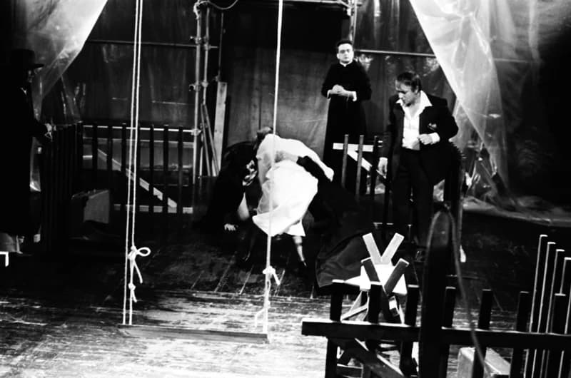 Gobby Fehér Gy.: A hajó (r.: Soltis Lajos) /próba/