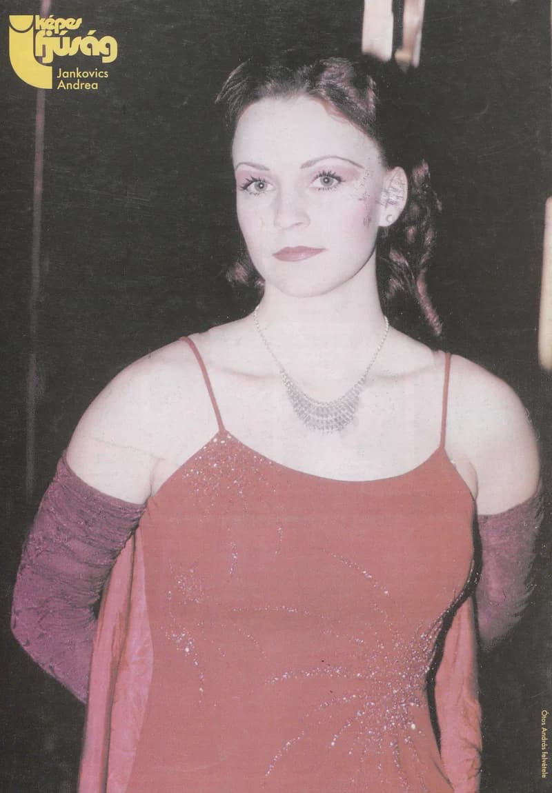 Képes Ifjúság, 58. évf. 2002. november 6. 2255. sz.