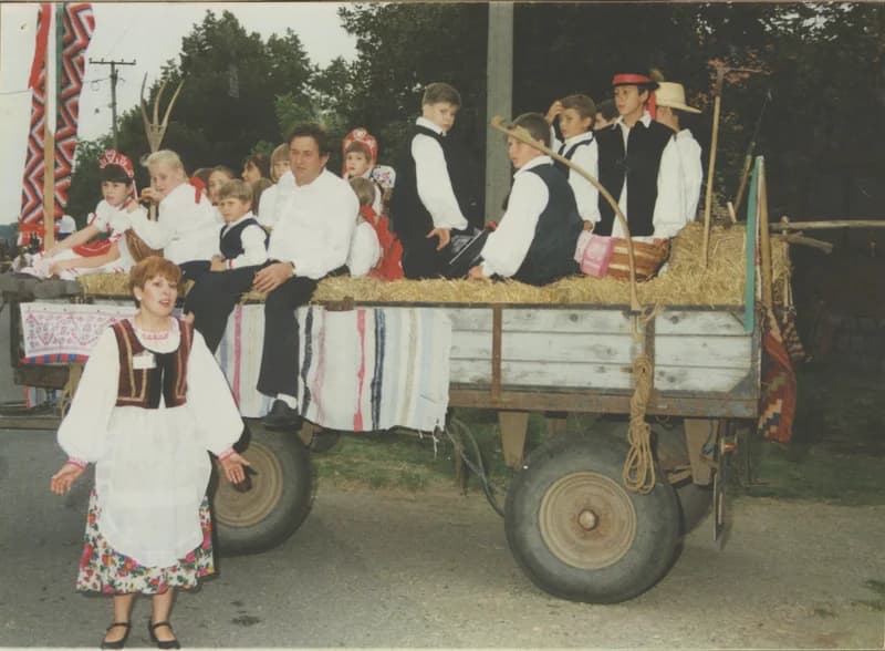 Arató bál – felvonulás