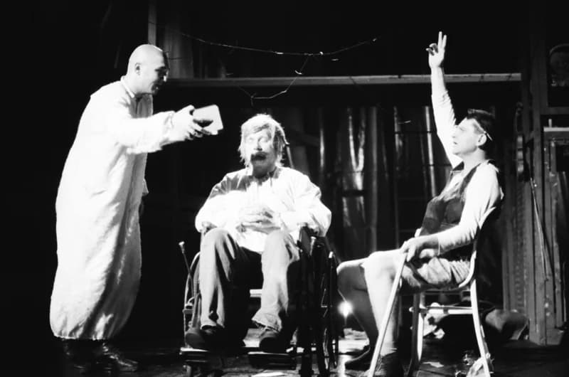 Tömöry Péter (r.), Tolnai Ottó: Paripacitrom 