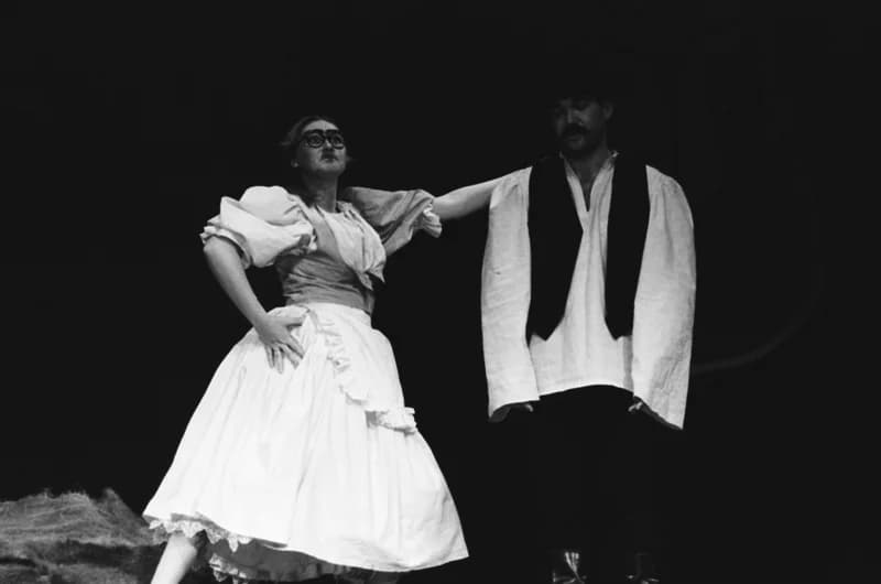 Tóth E.: A falu rossza, avagy a negyedik ablak /r.: Hernyák Gy./