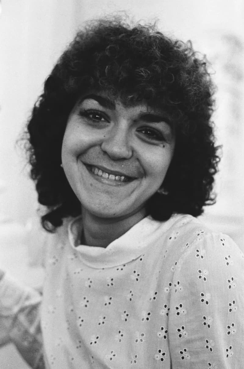 A nagykorúsági díjak átadása (ismeretlen nő)