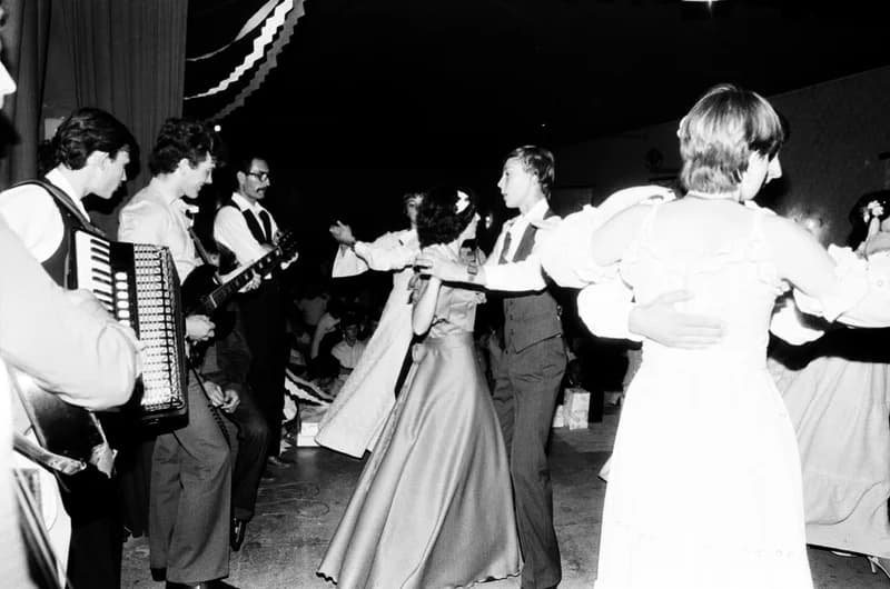 Tánciskola vizsgabál Kispiacon