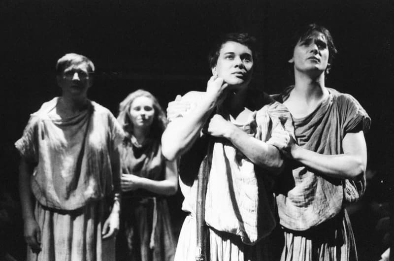 A. Miller: A világ teremtése, Újvidéki Színház bemutató