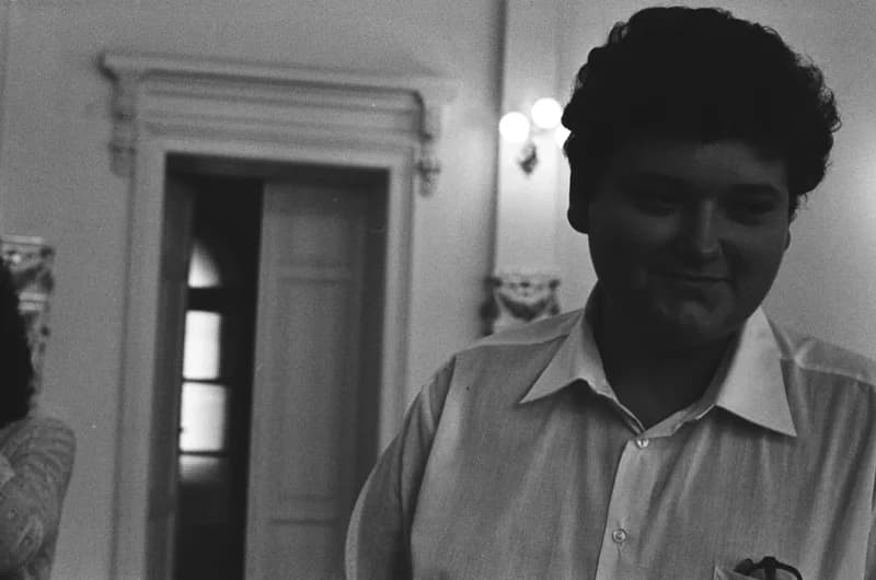 A nagykorúsági díjak átadása (ismeretlen fiú)