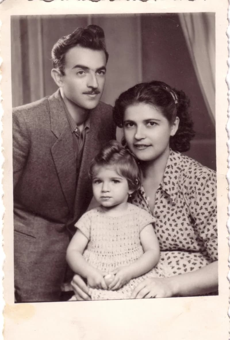 Muhi István a családjával