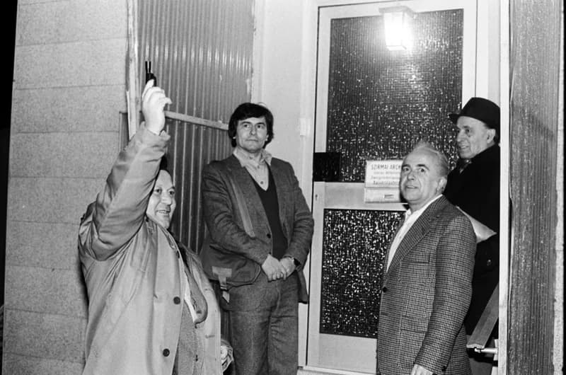 NSZK - Stuttgartban  Göncz Jánosnál