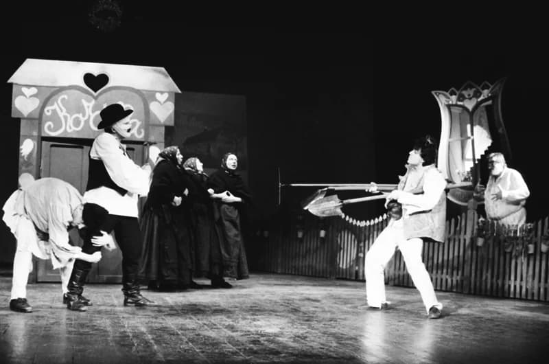 Tóth E.: A falu rossza, avagy a negyedik ablak /r.: Hernyák Gy./