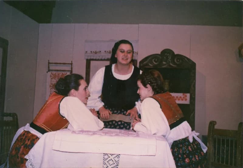 Az egyesület színjátszóinak előadása: Tamási Áron: Énekes madár