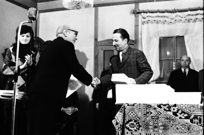 Román műkedvelő színjátszók  szemléje