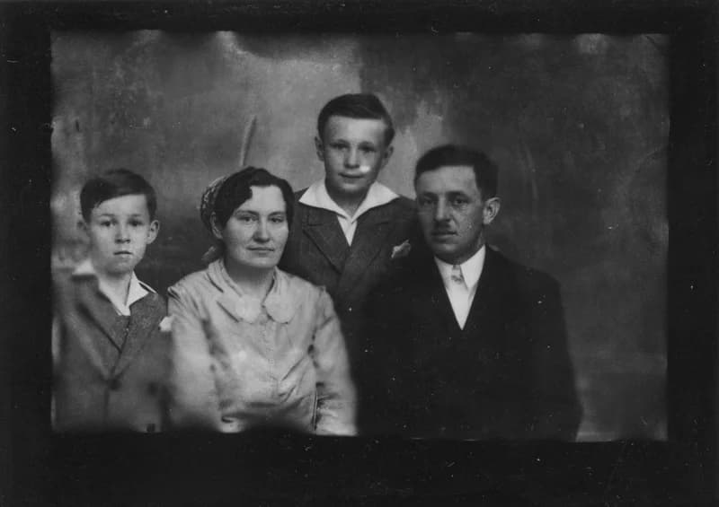 Tóth Ferenc és családja